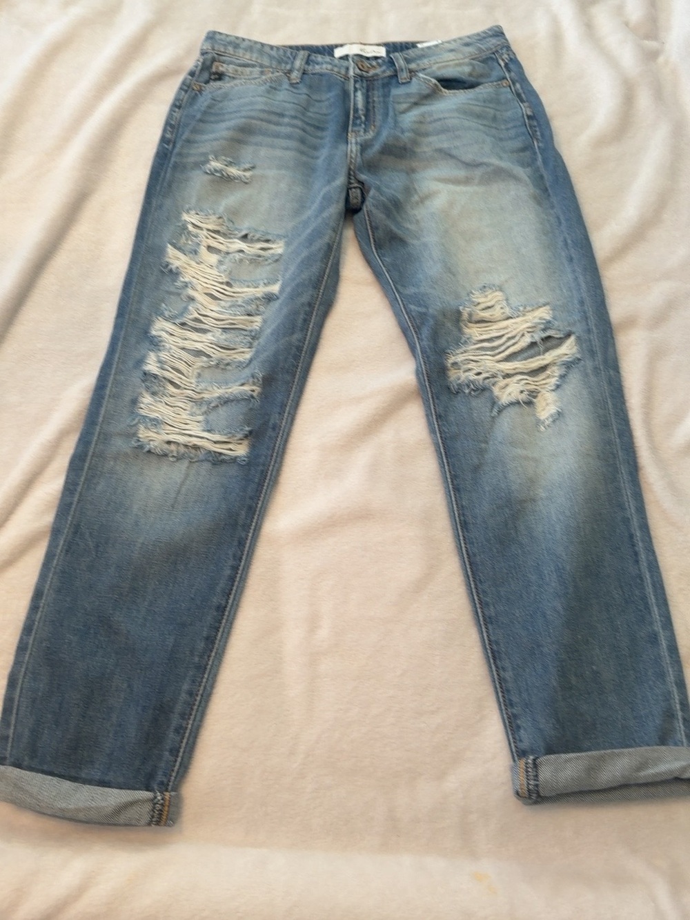 KanCan Light Wash Distressed Boyfriend Jeans sz 5/26 NWT